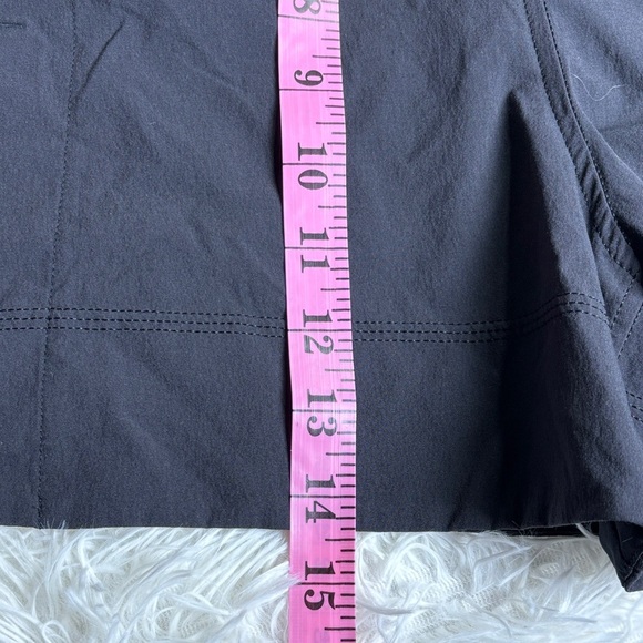 Lululemon Black Women's Shorts - Picture 6 of 6